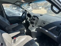 
										 مستعمل هيونداي – Hyundai فان – H1 ممتلئ									