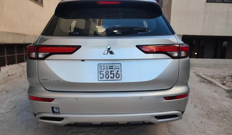 
								 ميتسوبيشي – Mitsubishi Outlander ممتلئ									