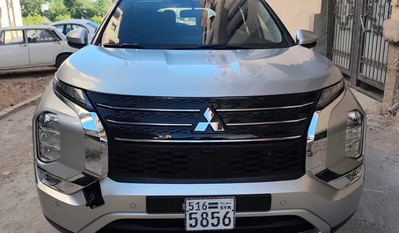 
								 ميتسوبيشي – Mitsubishi Outlander ممتلئ									