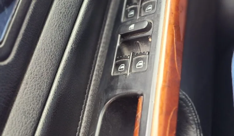 
								 فولكس فاكن – Volkswagen بورا – Bora ممتلئ									