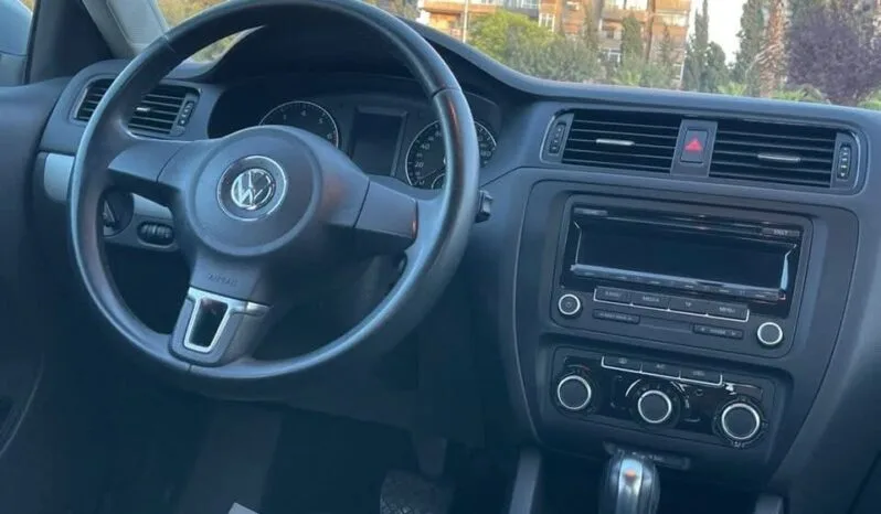 
								 فولكس فاكن – Volkswagen جيتا – Jetta ممتلئ									