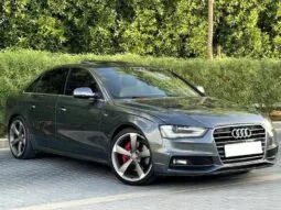 
										 اودي – Audi A4 ممتلئ									
