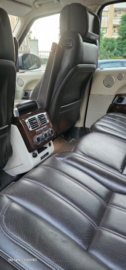 
										 لاند روفر – Land Rover فوغ – Range Rover Vogue ممتلئ									