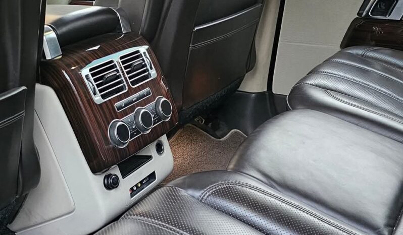 
								 لاند روفر – Land Rover فوغ – Range Rover Vogue ممتلئ									