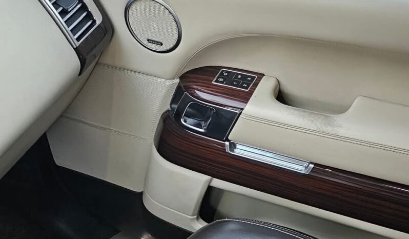 
								 لاند روفر – Land Rover فوغ – Range Rover Vogue ممتلئ									