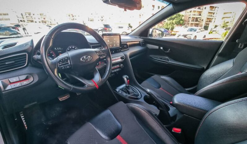 
								 هيونداي – Hyundai فيلستر – Veloster ممتلئ									