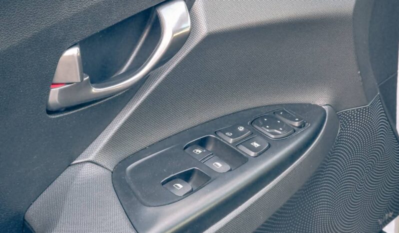 
								 هيونداي – Hyundai فيلستر – Veloster ممتلئ									