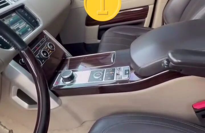 
								 لاند روفر – Land Rover فوغ – Range Rover Vogue ممتلئ									