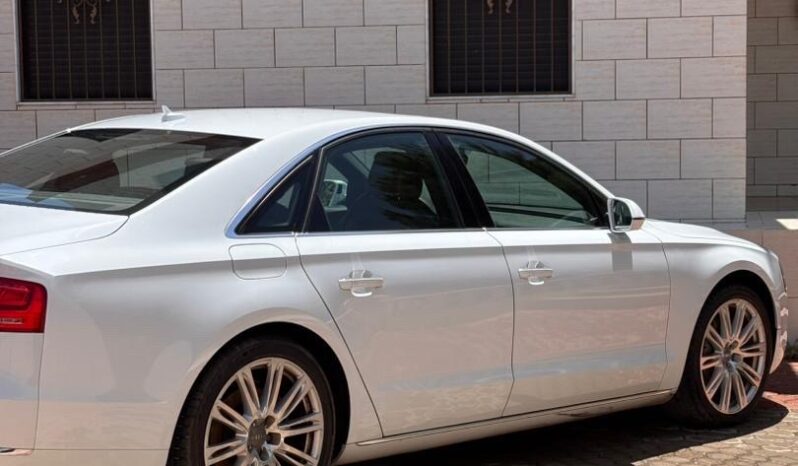 
								 اودي – Audi A8 ممتلئ									