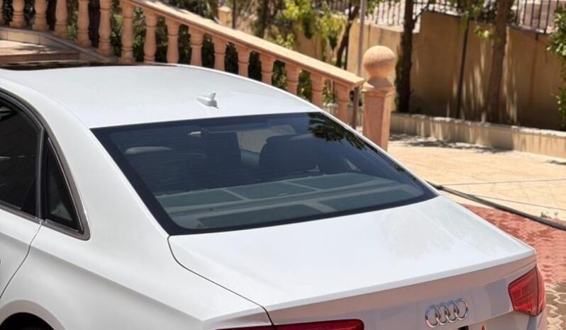 
								 اودي – Audi A8 ممتلئ									