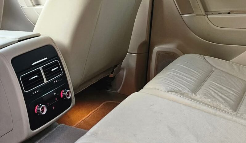 
								 فولكس فاكن – Volkswagen طوارق – Touareg ممتلئ									