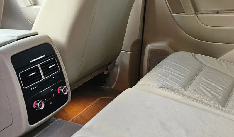 
								 فولكس فاكن – Volkswagen طوارق – Touareg ممتلئ									