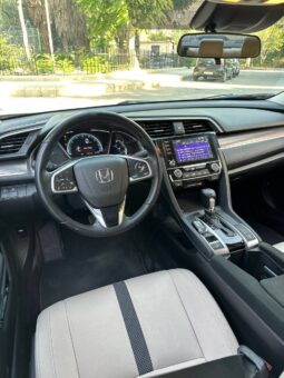 
										 هوندا – Honda سيفيك – Civic ممتلئ									