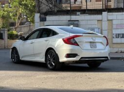 
										 هوندا – Honda سيفيك – Civic ممتلئ									