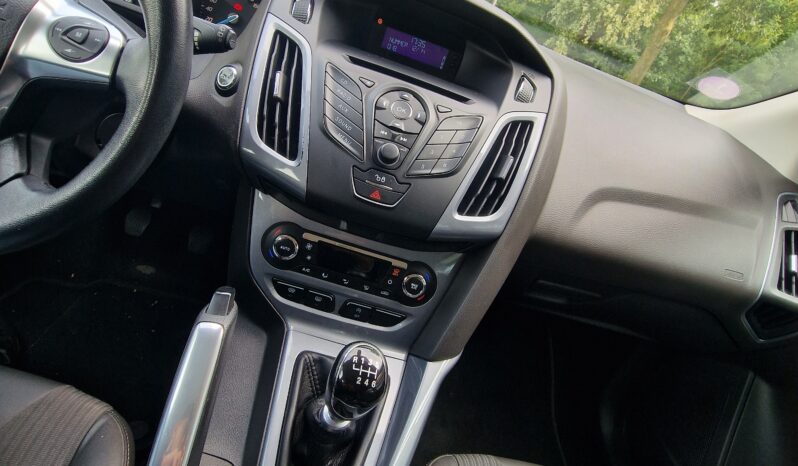 
								 فورد – Ford فوكس – Focus ممتلئ									