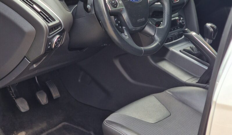 
								 فورد – Ford فوكس – Focus ممتلئ									