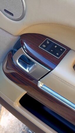 
										 لاند روفر – Land Rover فوغ – Range Rover Vogue ممتلئ									