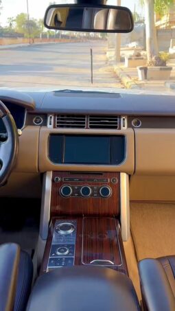 
										 لاند روفر – Land Rover فوغ – Range Rover Vogue ممتلئ									