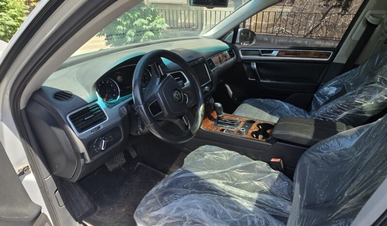 
								 فولكس فاكن – Volkswagen طوارق – Touareg ممتلئ									