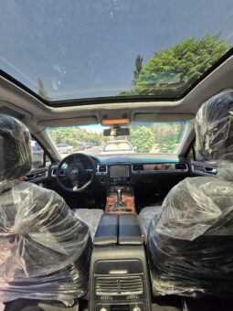 
										 فولكس فاكن – Volkswagen طوارق – Touareg ممتلئ									