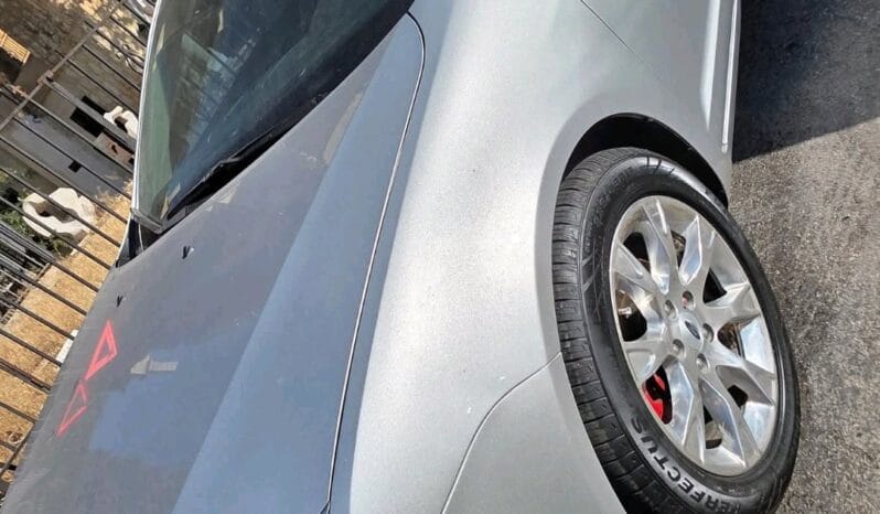 
								 فورد – Ford كراون – Crown ممتلئ									