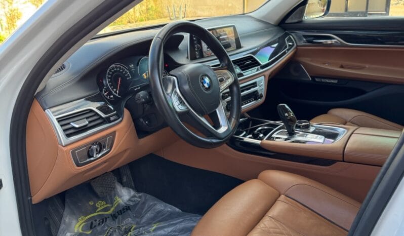 
								 بي ام دابيليو – BMW 750 ممتلئ									