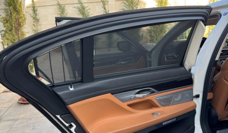 
								 بي ام دابيليو – BMW 750 ممتلئ									