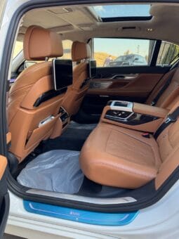 
										 بي ام دابيليو – BMW 750 ممتلئ									