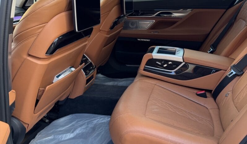
								 بي ام دابيليو – BMW 750 ممتلئ									