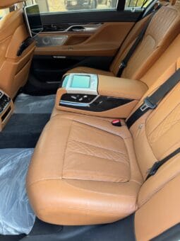 
										 بي ام دابيليو – BMW 750 ممتلئ									