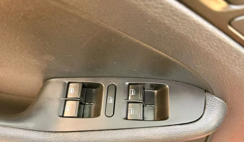 
								 فولكس فاكن – Volkswagen جيتا – Jetta ممتلئ									
