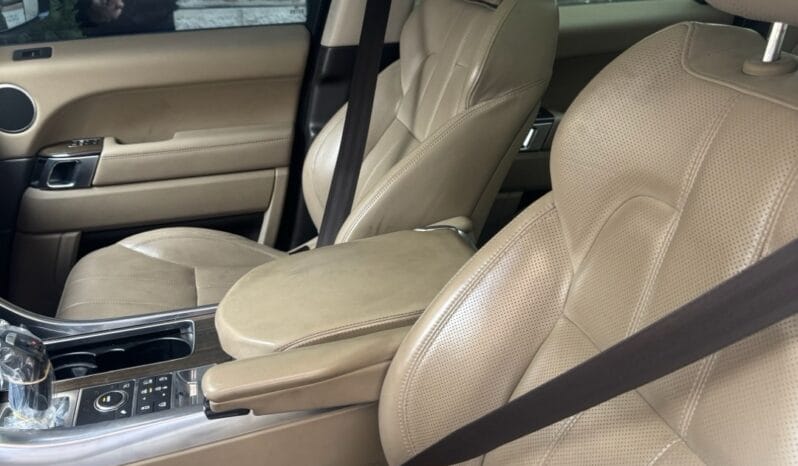 
								 لاند روفر – Land Rover سبورت – Range Rover Sport ممتلئ									