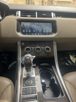
										 لاند روفر – Land Rover سبورت – Range Rover Sport ممتلئ									
