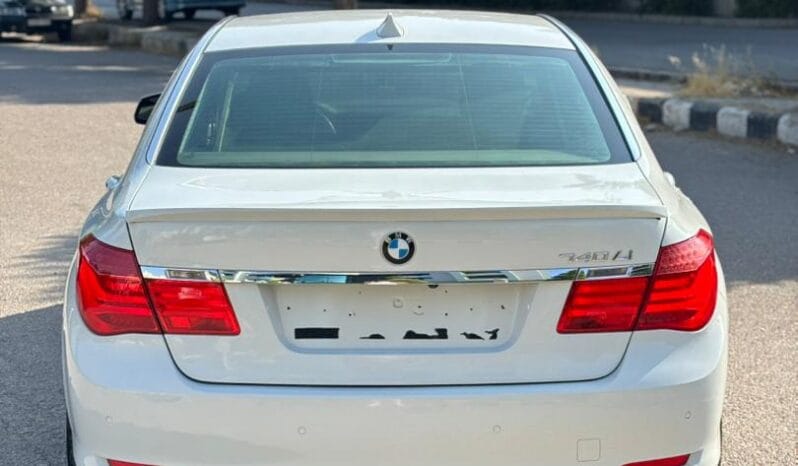 
								 بي ام دابيليو – BMW i740 ممتلئ									