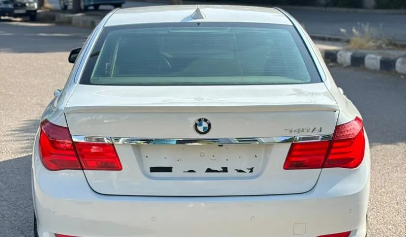 
								 بي ام دابيليو – BMW i740 ممتلئ									