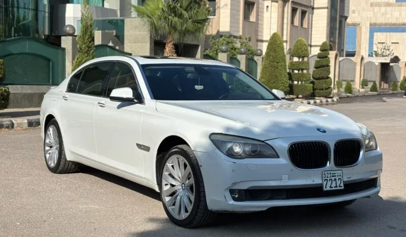 
								 بي ام دابيليو – BMW i740 ممتلئ									