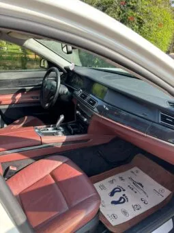 
										 بي ام دابيليو – BMW i740 ممتلئ									
