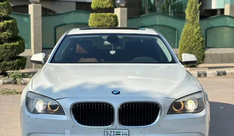 
								 بي ام دابيليو – BMW i740 ممتلئ									