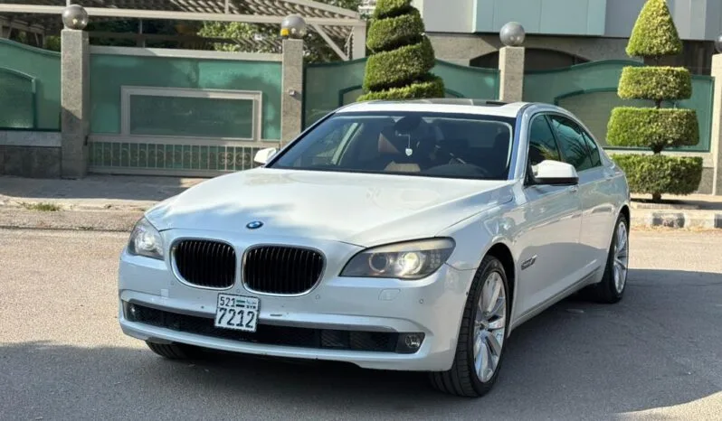 
								 بي ام دابيليو – BMW i740 ممتلئ									