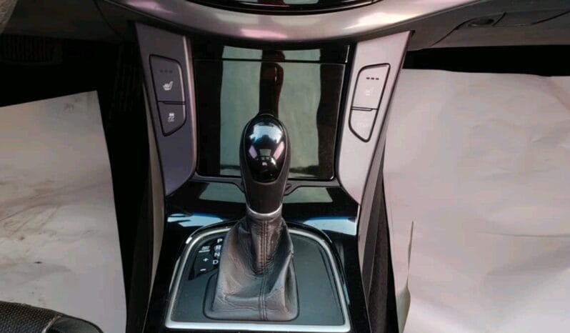 
								 هيونداي – Hyundai i40 ممتلئ									