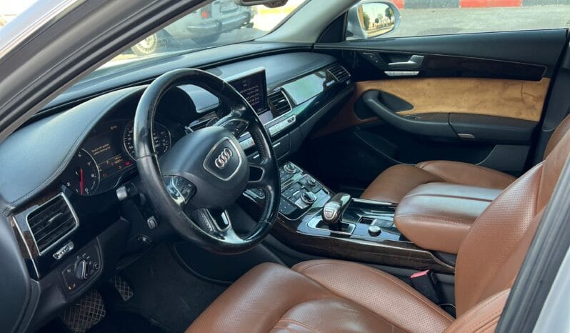 
								 اودي – Audi A8 ممتلئ									