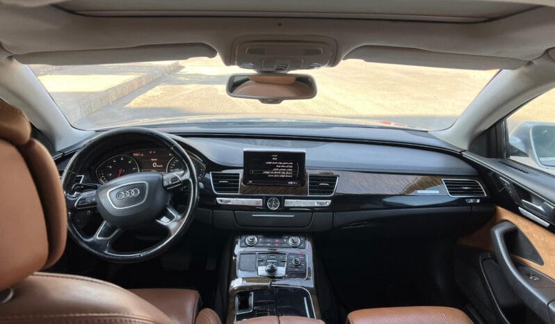 
								 اودي – Audi A8 ممتلئ									