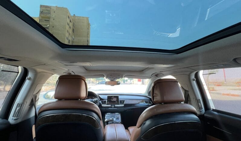 
								 اودي – Audi A8 ممتلئ									
