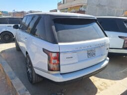 
										 لاند روفر – Land Rover فوغ – Range Rover Vogue ممتلئ									