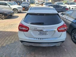 مرسيدس بينز – Mercedes benz GLA 250