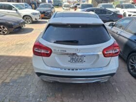 مرسيدس بينز – Mercedes benz GLA 250