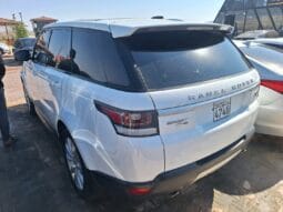 
										 لاند روفر – Land Rover سبورت – Range Rover Sport ممتلئ									