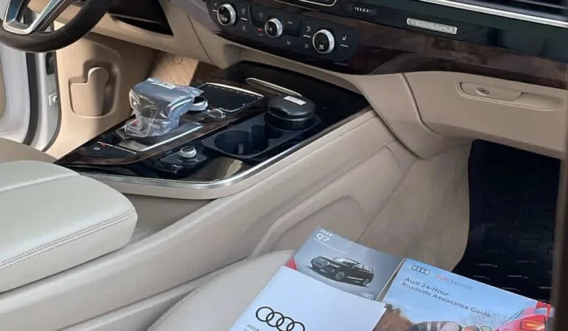 
								 اودي – Audi Q7 ممتلئ									