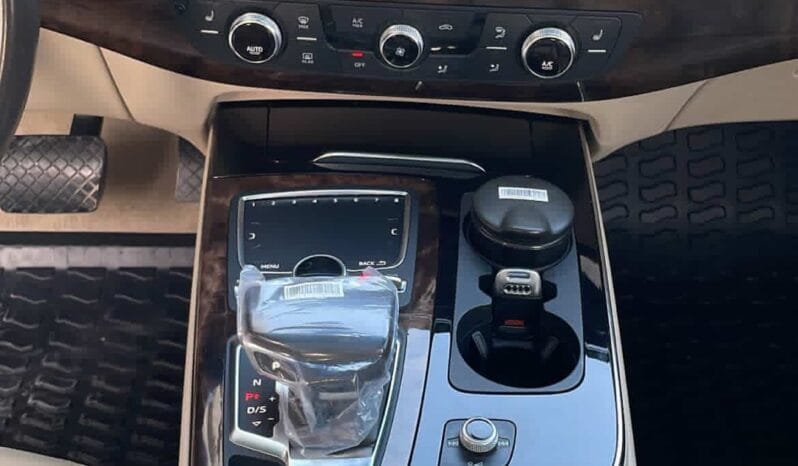 
								 اودي – Audi Q7 ممتلئ									