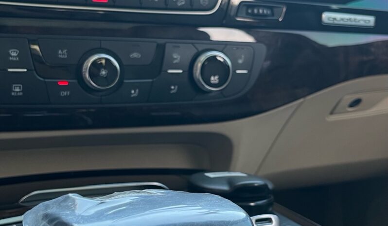 
								 اودي – Audi Q7 ممتلئ									